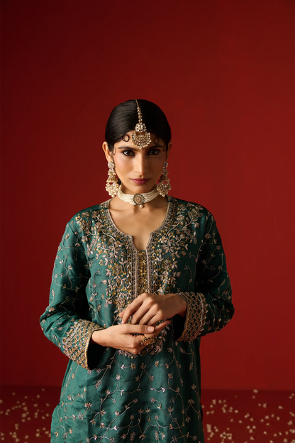 Emerald Green Opara Silk Hand Embroidered Kurta Set
